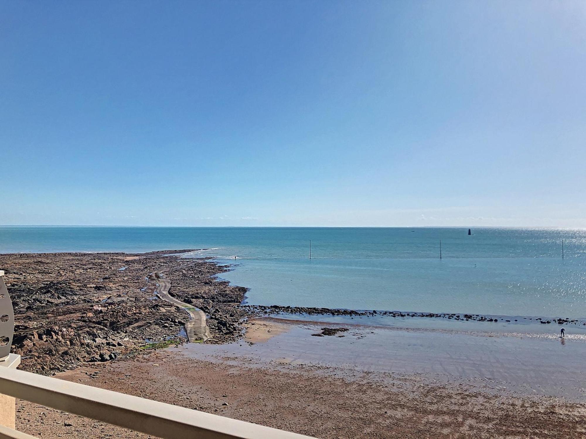 Appartement Avec Balcon, Proche Des Plages Et Commerces - Fr-1-361-89 Granville Exterior photo